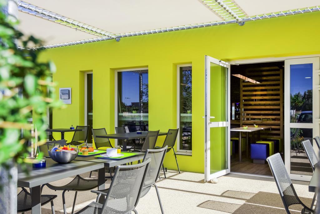 Ibis Budget Porte de Camargue Saint-Martin-de-Crau Extérieur photo